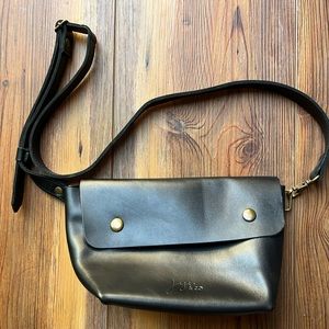 Joji and co black fiber fanny